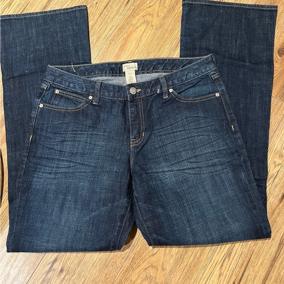 Gap Jeans (Curvy Flare)- Brand New Size 12 waist, 31 inseam - Picture 4 of 5